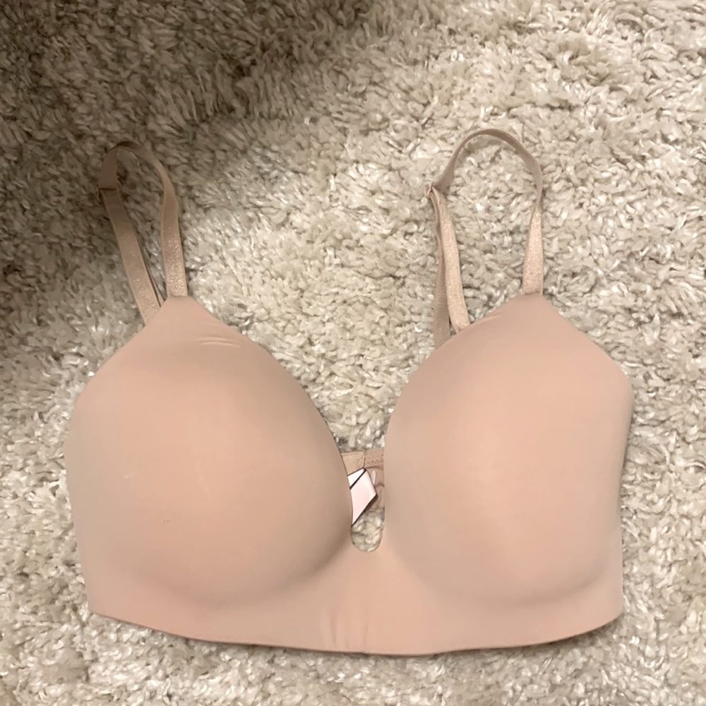 Victoria’s Secret T shirt bra